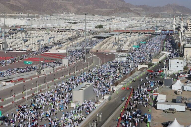 د طالبانو حکومت د ارشاد، حج او اوقافو وزارت:افغان حاجیانو د حج مهم مناسک په ښه ډول ترسره کړل