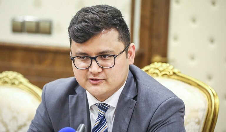 تمیم عاصي:پاکستان په افغانستان کې د وطن پلورو ډلو او رسنیو په ملاتړ غواړي حایله سیمه رامنځته کړي