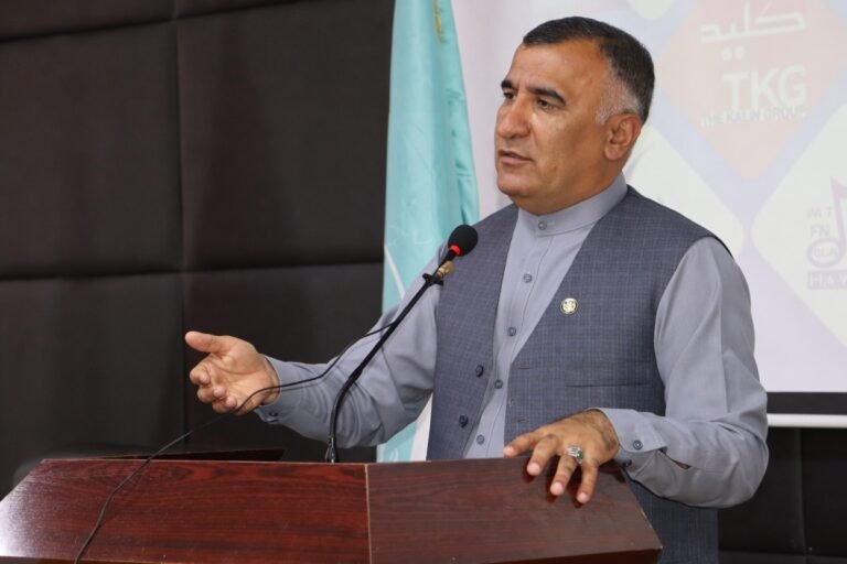 حلیم فدایي:د «ملي» اصطلاح بدلون د هویت د کمزورې کولو هڅه ده