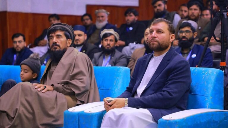 ضیاالحق امیرخېل:د ښځو سپکاوی د ټولنې د اخلاقي زوال نښه ده
