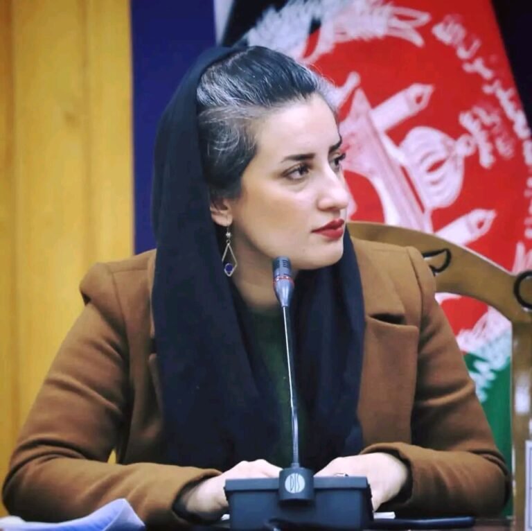فرحناز فروتن: تغییر اجتماعی نیازمند درک متقابل و همکاری زنان و مردان است