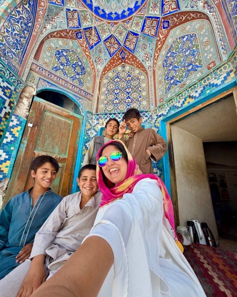 هندۍ سیاحت کوونکې:افغانې نجونې د تعلیم او کار ازادي غواړي