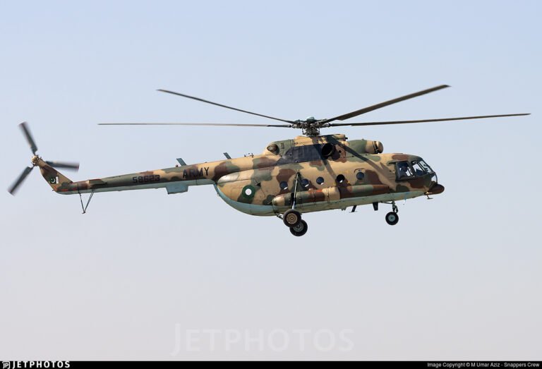 پاکستاني رسنۍ:کشمیر کې د پوځ Mi-17 چورلکه غورځېدلې او ټول سپاره یې وژل شوي