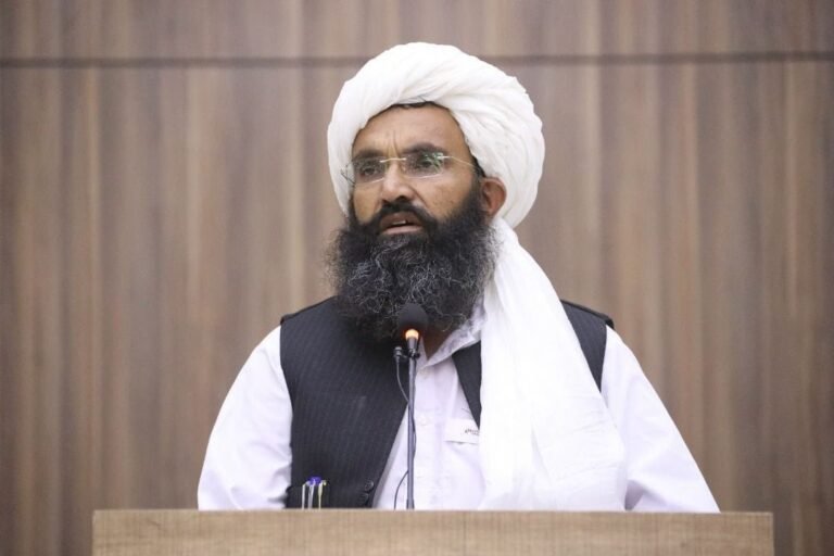 عزیزالرحمن مهاجر:هرات کې د حجاب د نه مراعت له امله هېڅ ښځه نه ده نیول شوې