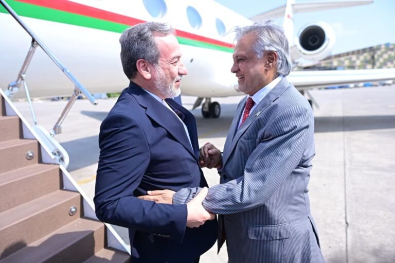 د ایران؛ولسمشر او د بهرنیو چارو وزیر پاکستان ته ورسېدل