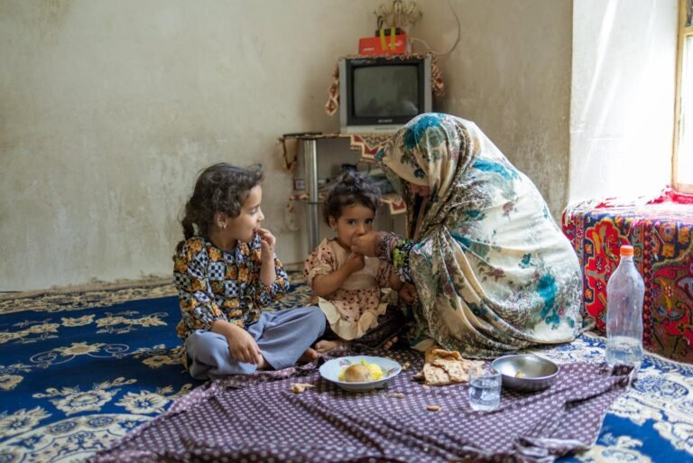 افغانستان کې د مور ورځ؛یونیسف ټولو افغان میندو ته مبارکي ویلې