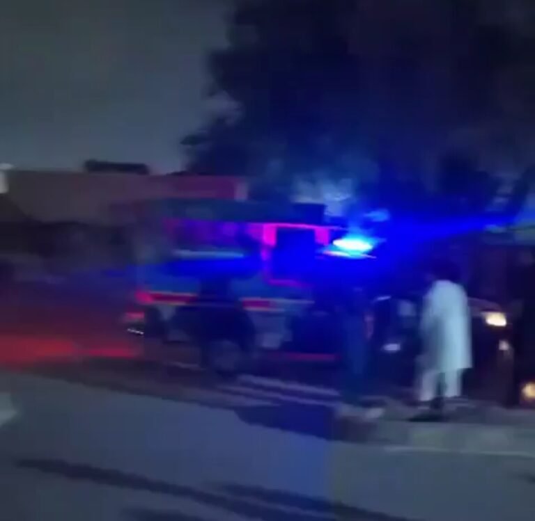 پاکستان؛کراچۍ ښار کې د پولیسو پر مرکز ځانمرګی برید شوی