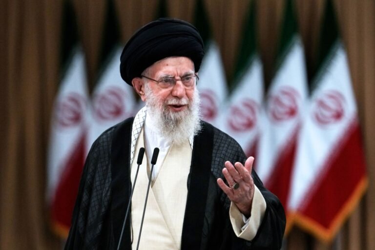 مراسم تشییع علی خامنه‌ای در شهر های قم، کربلا و نجف برگزار می‌شود