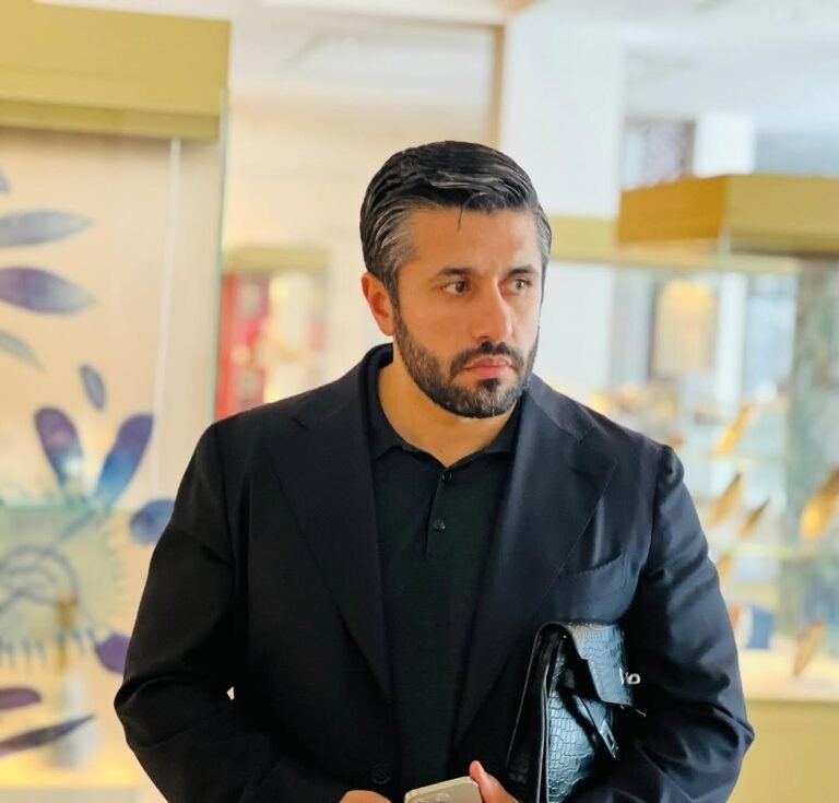 حبیب الرحمن حکمتیار: که انځورونه حرام وي، طالبان د ډالرو پر مخ انځور ته ولې خوشاله وي؟