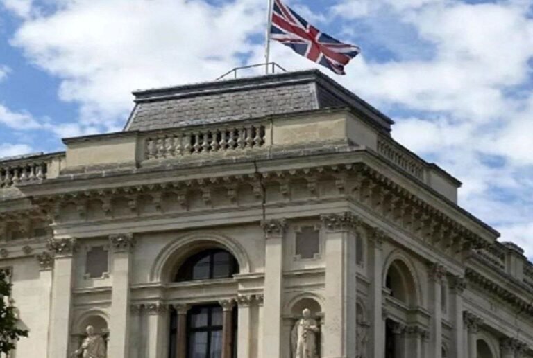 بریتانیا کاردار سفارت ایران را به‌دلیل فعالیت‌های منتسب به سپاه پاسداران در اروپا احضار کرد