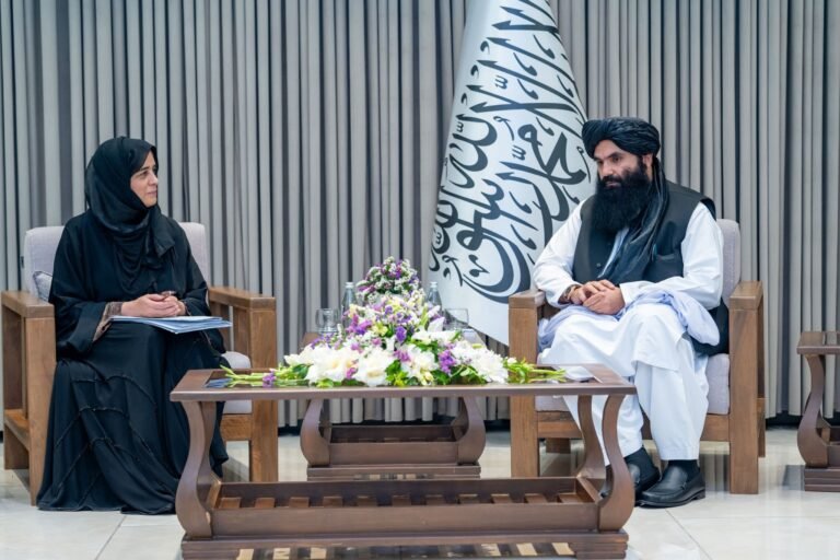 سراج الدين حقاني:په افغانستان کې د روغتیايي خدمتونو د پراختیا لپاره مناسب امنیتي شرایط برابر شوي